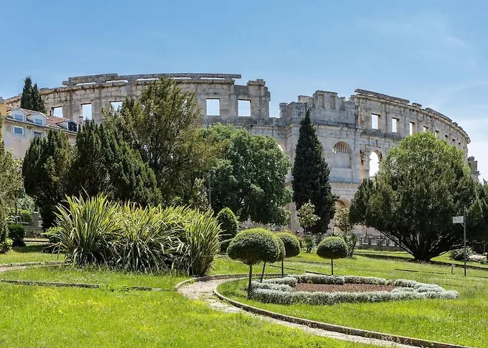 Apartment Olive Garden Near Pula 3 Km From Center And Only 4 Km From The Beach For 4 Persons